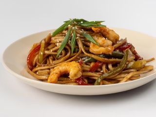 Удон с креветками