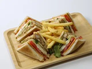 Клад сэндвич с курицей