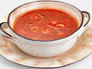 Острый суп с охотничьями колбасками