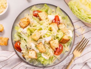 Салат «Цезарь» с курицей