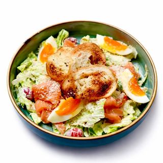 Цезарь с семгой