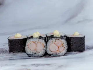 Маки с креветками