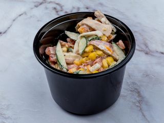 Салат с куриным филе