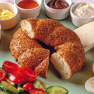 Завтрак с симитом