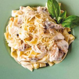 Фетучини альфредо