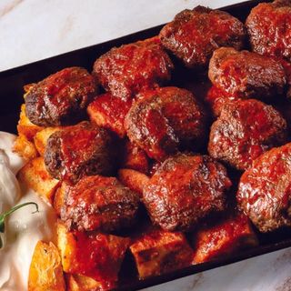 Ред дрейсинг соус митбол