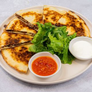 Кесадилья с курицей