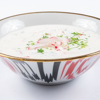 Весений суп салат