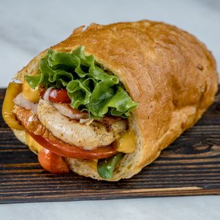 Багет из куриного филе с сыром моцарелла