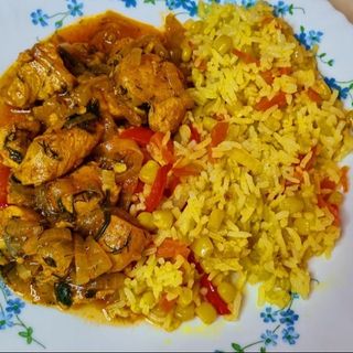 Курочка по восточному с рисом