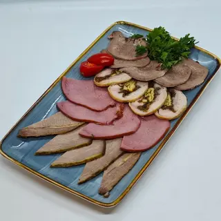 Мясное ассорти