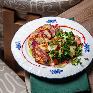Куриное филе в гранатовом соусе