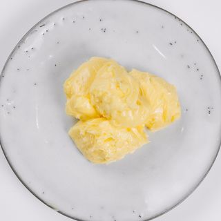 Қолдын сары майы