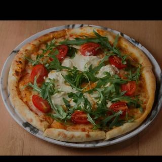 Пицца со страчаттелой (400г)
