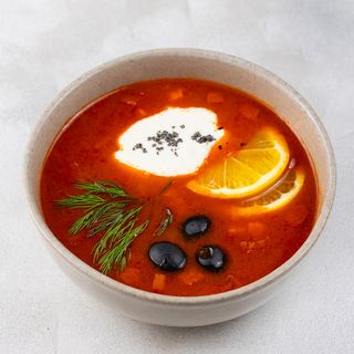 Солянка мясная с подкопченной сметаной 350гр