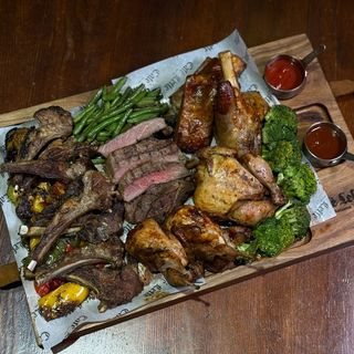 Мясное ассорти гриль