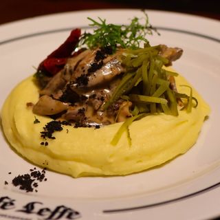 Бефстроганов с картофельным пюре