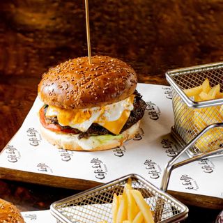 Бургер Leffe с курицей 