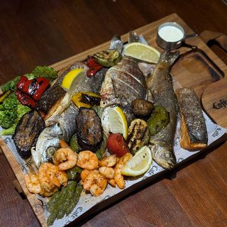 Рыбное ассорти гриль