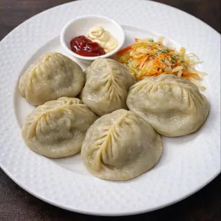 Манты с рубленой говядиной