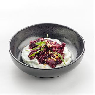 Вяленная свекла со сливочным кремом
