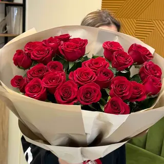 моно-букет с открыткой роза 25 шт 75 см