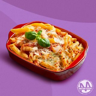 Pasta Chicken Alfredo