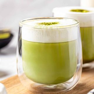 Frothy Matcha Latte - with hot milk (pure energy)