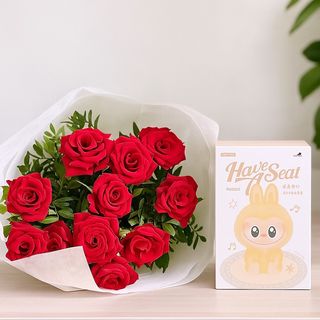 Labubu Have A Seat +Bouquet Offert