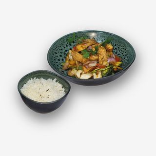 Wok Poulet aux noix de cajou sauce piquante