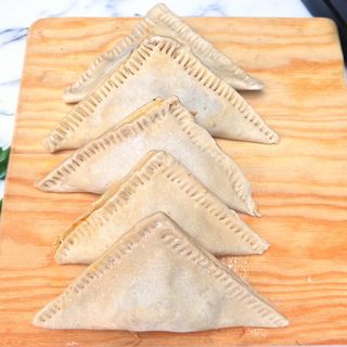 Chausson Poulet Champignons - Congelés (-18°) Lot de 5 pièces