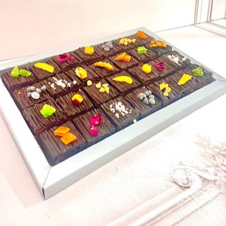 Plateau mini brownies décorés