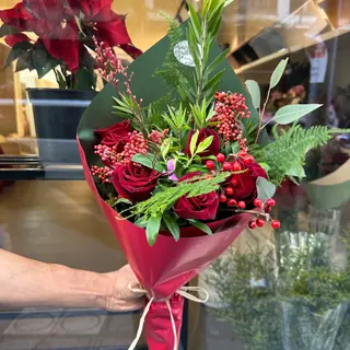 Bouquet red