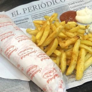 Sandwich poulet avec fromage fondu 