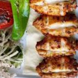 Ailes de poulet 8 + salade +frites