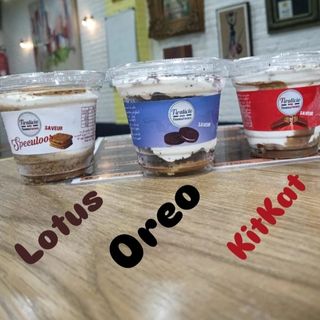 Tiramisu : Lotus,oreo,kitkat