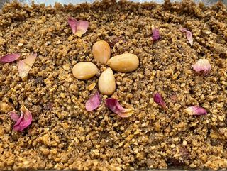 Sfouf à base du blé complet et miel pure - 1/2 KG