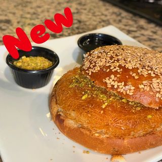 Kunafa cheese burger