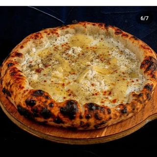 Pizza Quattro Formaggi