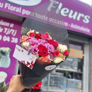 Midnight Luxury Roses