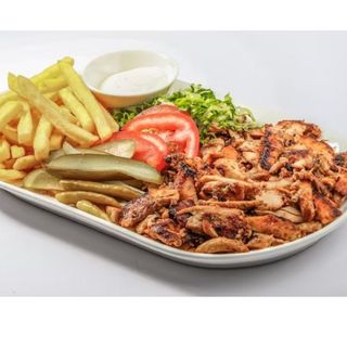 plats  shawarma poulet + garniture + frite + soda