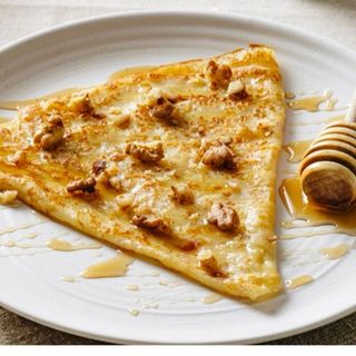 Crêpe miel noix