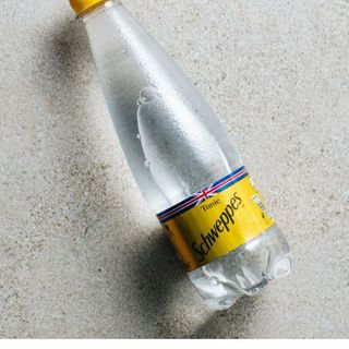 Schweppes tonic