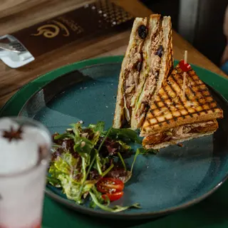 Club Sandwich Thon