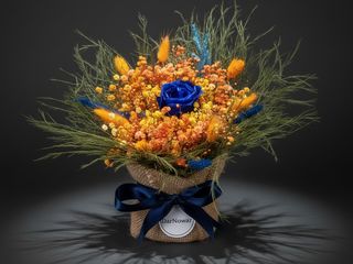 DarNowar – Azure Intense – Bouquet Éternel Bleu et Or