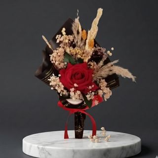 DarNowar – Tentation Écarlate – Artistic Rose et Feuillages