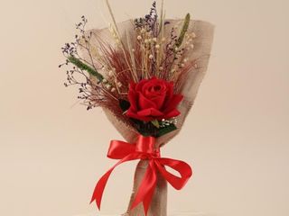 MINI BOUQUET 1 ARTIFCIAL ROSE ROUGE JUTE