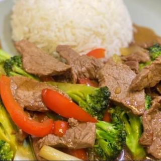 Nuea Pad Nam Man Hoy