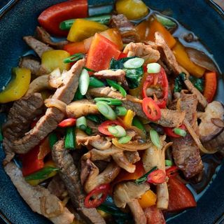 Neua Pad Prik Thai Dam