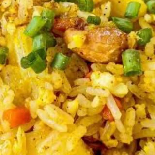 Khao Pad Supparod Toa Hu